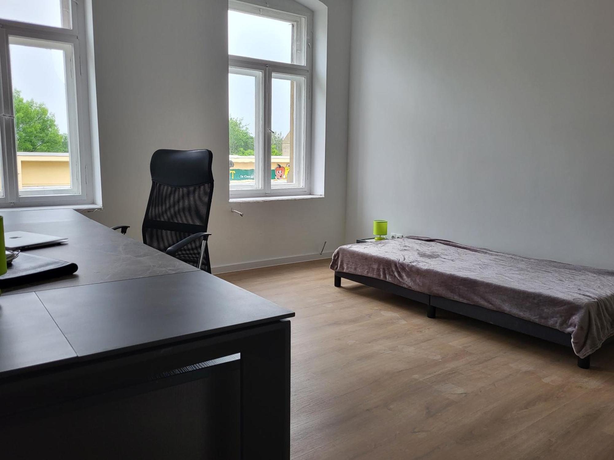 Volkshaus Hbf Wg & Serviced Apartments Циттау Екстер'єр фото